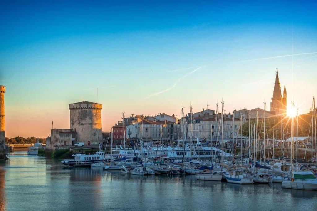 Plein Charme Aux Minimes Terrasse Calme + Parking Apartamento La Rochelle  Exterior foto