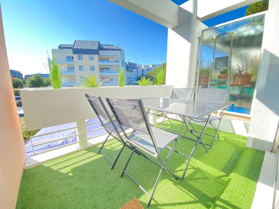 Plein Charme Aux Minimes Terrasse Calme + Parking Apartamento La Rochelle  Exterior foto