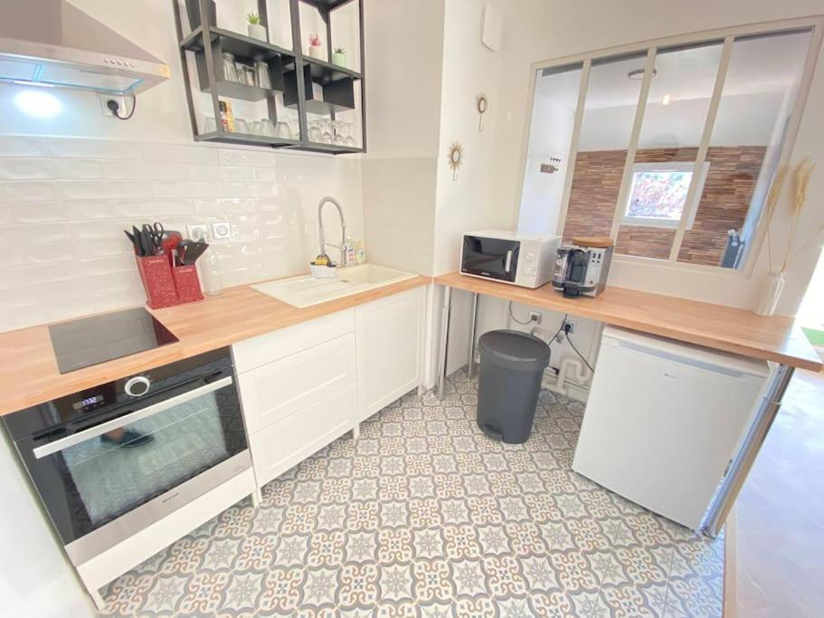 Plein Charme Aux Minimes Terrasse Calme + Parking Apartamento La Rochelle  Exterior foto